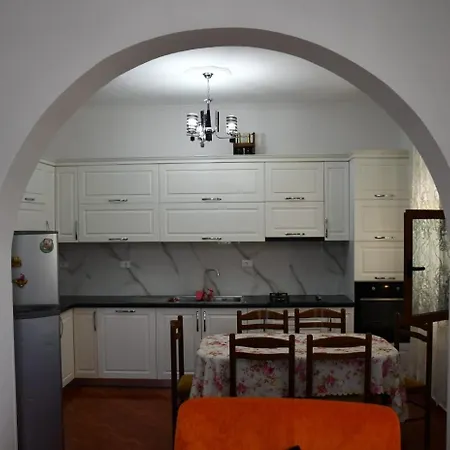 Casa de Férias Rrozhani